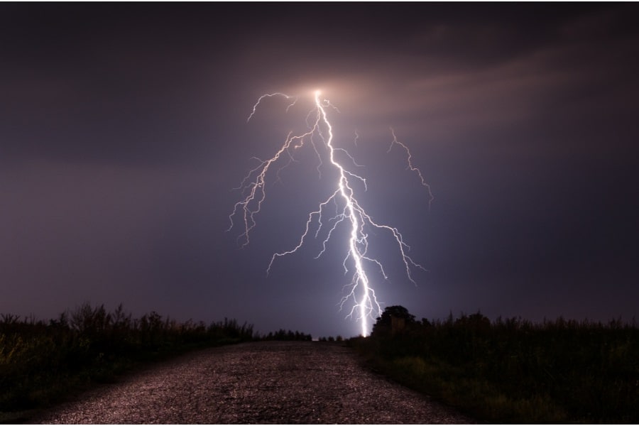 What Happens If You Get Struck By Lightning And Survive Science 